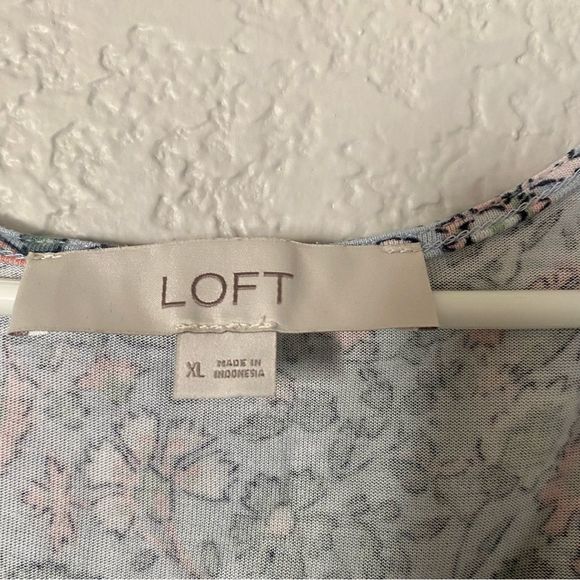 Loft XL floral blue, green peach and white short sleeves and Flowy used like new - Picture 2 of 7